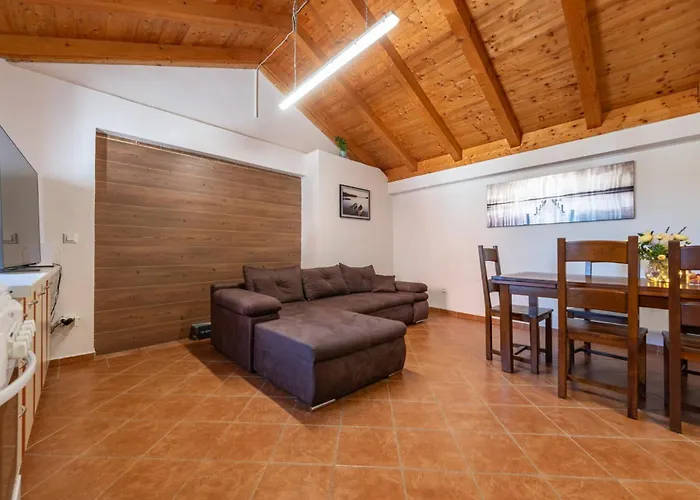 Atrium Vikendica Nin